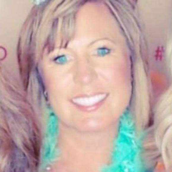 Meet your Posher, Lauri - Picture 1 of 1